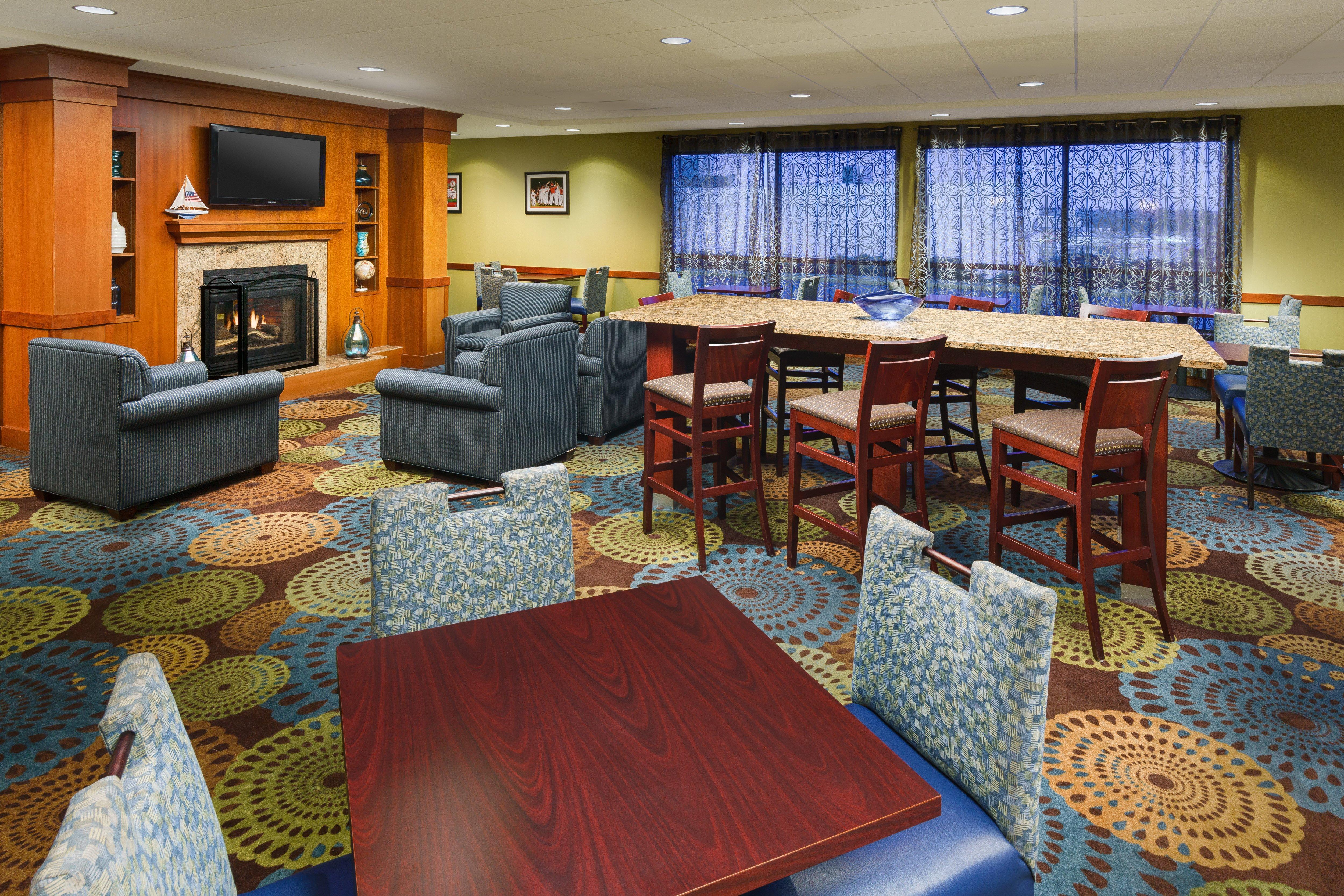 Holiday Inn Express Boston Brockton By Ihg Esterno foto